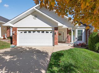 503 Galway Dr #33B, O'Fallon, MO 63366