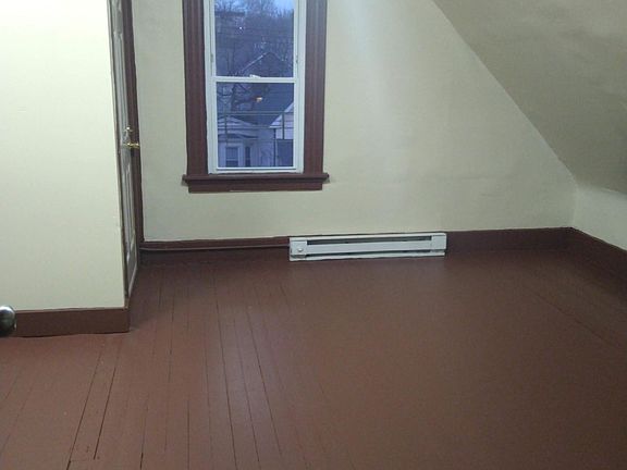 5th image of 186 Farren Ave #3