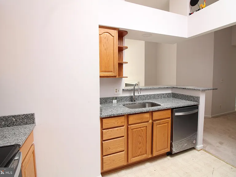 7509 Ashby Ln #N — Photo 3