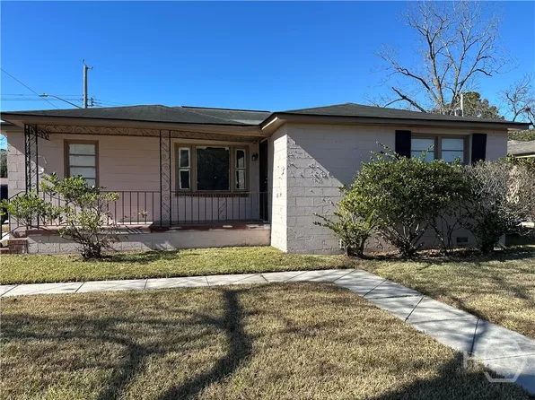 821 Porter St, Savannah, GA 31415