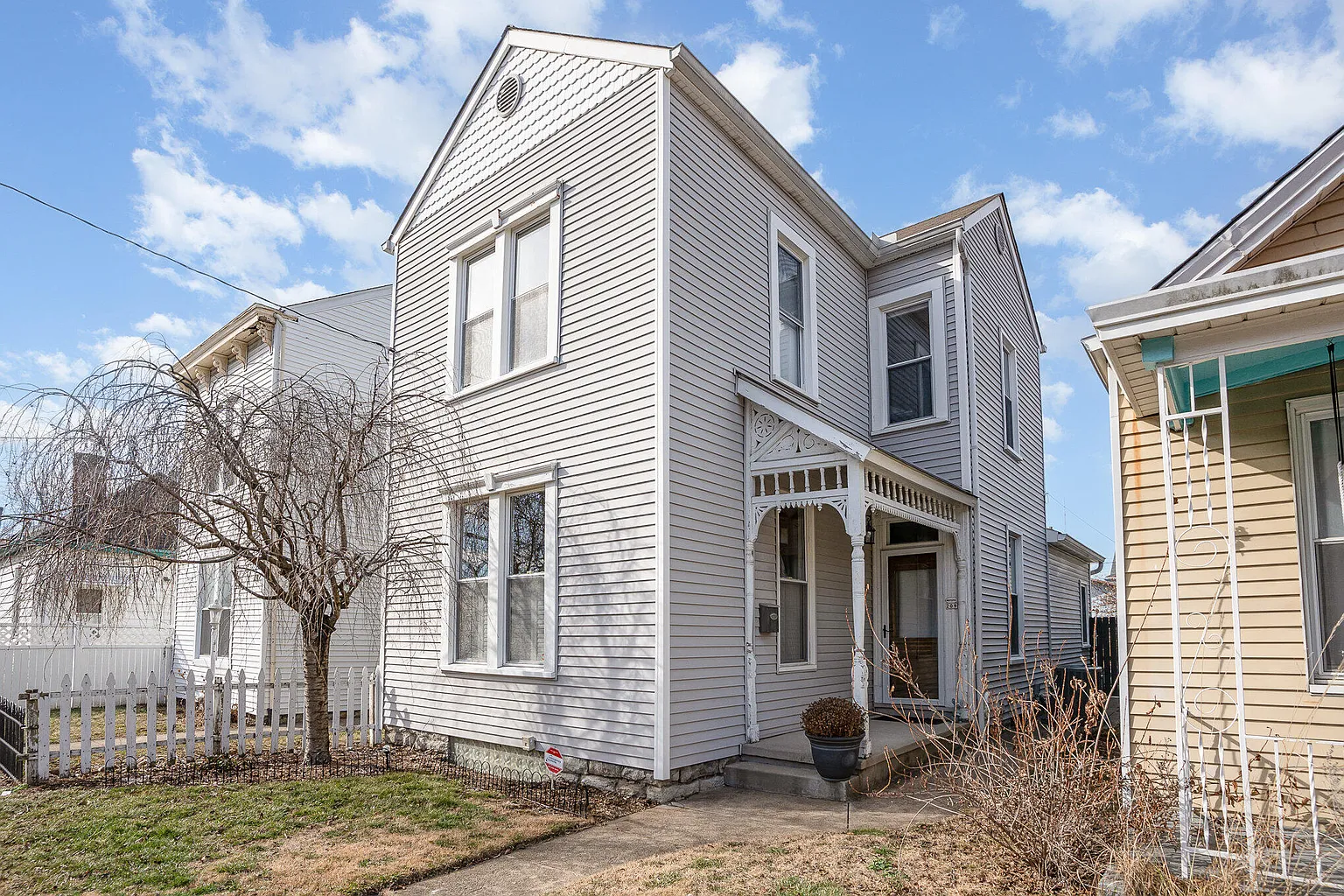 209 Poplar St photo 1