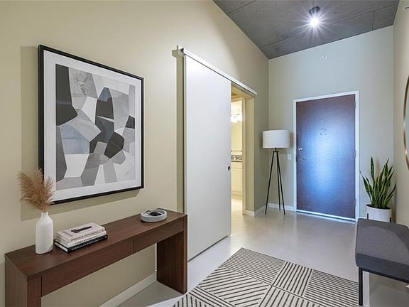 2nd image of 335 W Ponce De Leon Ave Unit 506