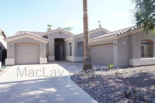 1573 W Morelos St Photo 1