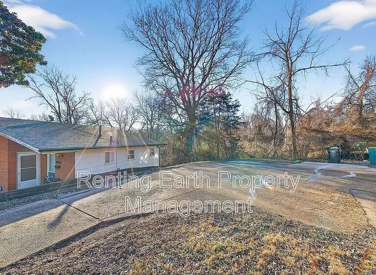 8908 Scottdale Ave — Photo 5