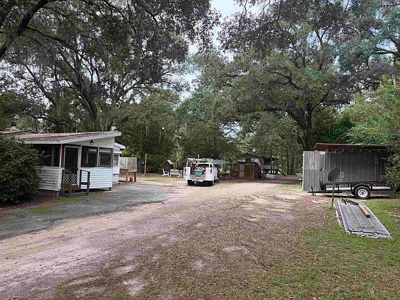 2nd image of 6010 La France Rd