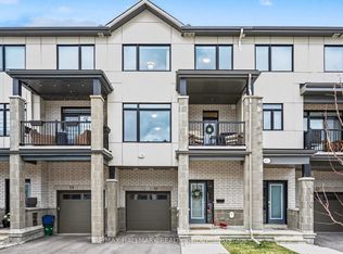61 Arinto Pl, Ottawa, ON K2S 2R7