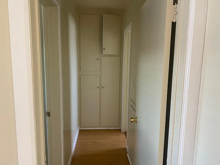 3828 W 182nd St #16 — Photo 9