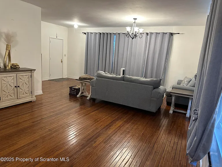506 Colfax 1st Loop #1ST FLOOR — Photo 3