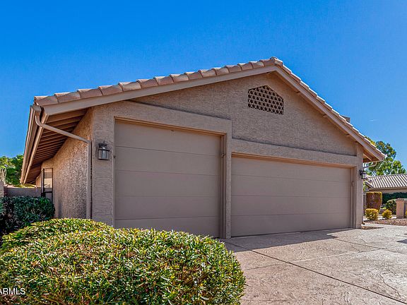 2nd image of 10949 E BELLFLOWER Drive