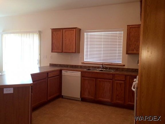 2nd image of 3931 N Diamond Dr