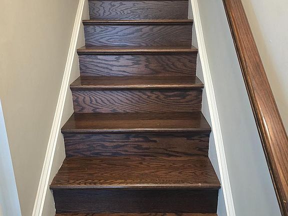 5th image of 35 Meridian Ln