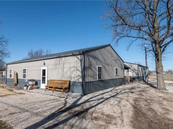 606 Fir St, Neodesha, KS 66757
