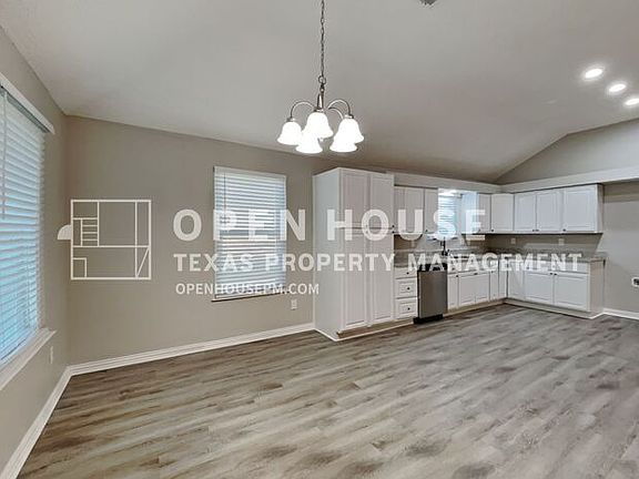 5th image of 3006 Lance Ln