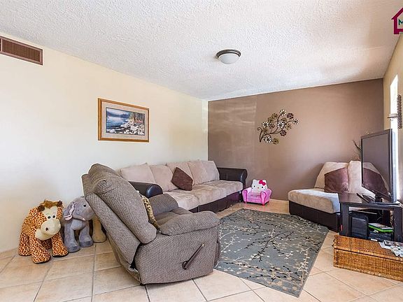 2nd image of 1850 Golden Dr