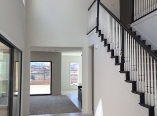 20811 Sienna Ln, Northridge, CA 91326