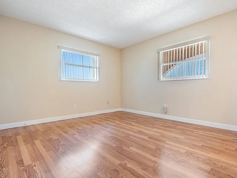 2525 W Bay Dr #B44 — Photo 19