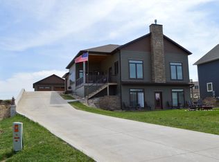 75 Helen Ave, Spirit Lake, IA 51351