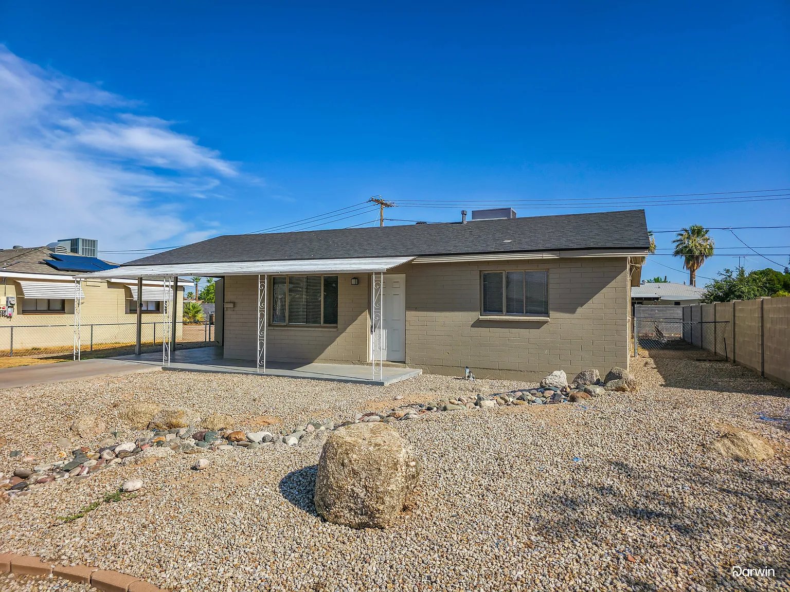 3 bed, 2.0 bath, 1310 sqft, $1,645 — Photo 2