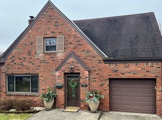 1648 Beryl Dr, Pittsburgh, PA 15227