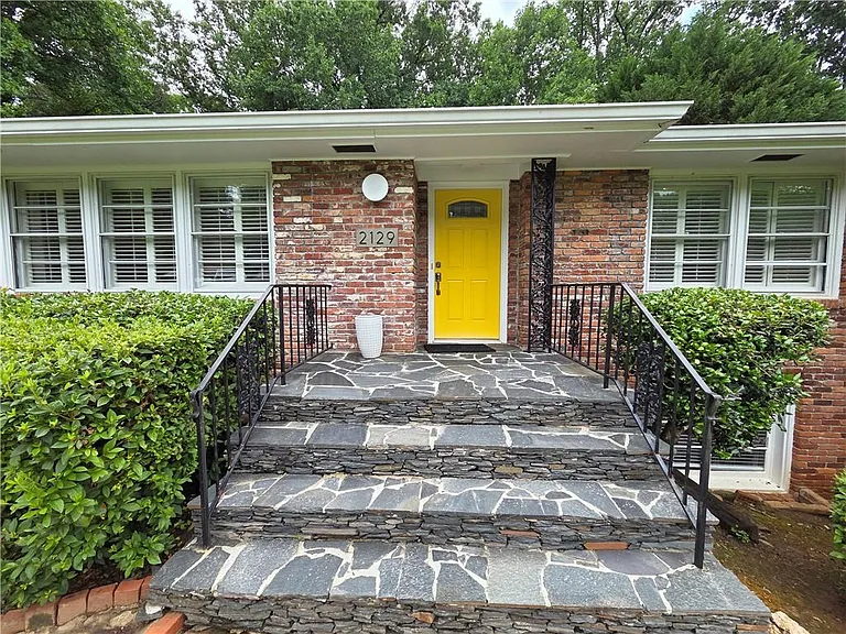 2129 Pine Forest Dr NE — Photo 28