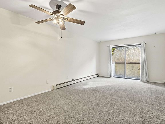 3rd image of 3231 Lakeside Dr APT 106