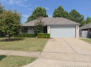 212 E Kansas St, Broken Arrow, OK 74012
