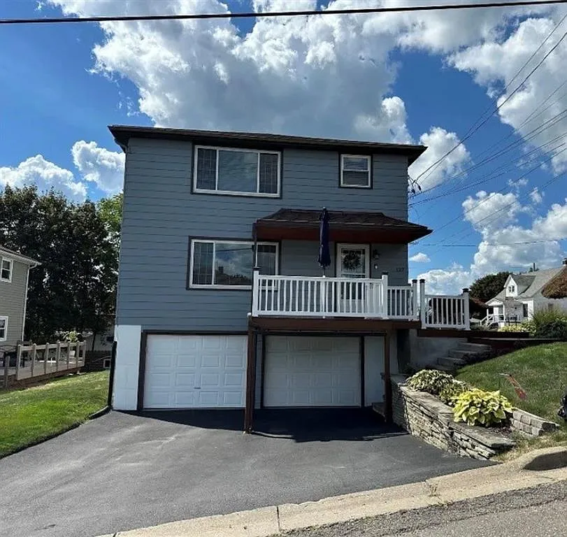 3 bed, 1122 sqft, $1,800 — Photo 1