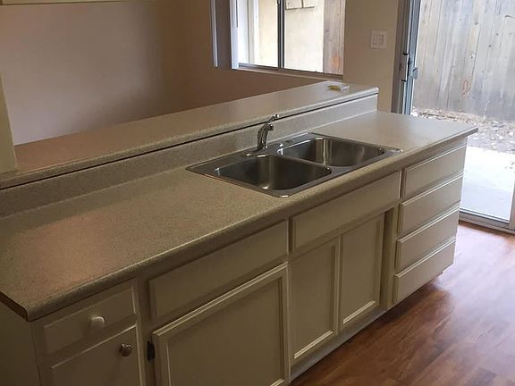 5th image of 1408 Alamitas Ave APT D