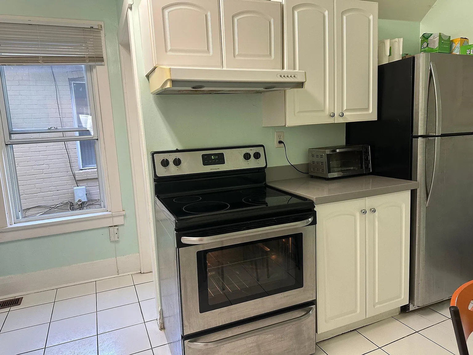 3 bed, 1580 sqft, $3,200 — Photo 4