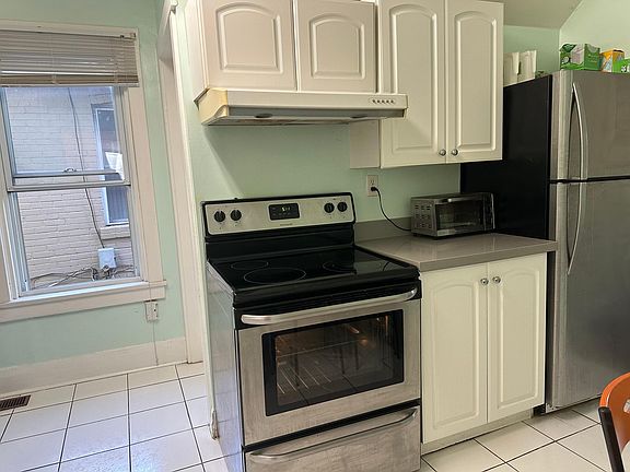 4th image of 116 Pemberton Ave