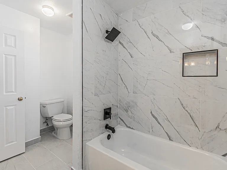 2425 Kittyhawk Dr — Photo 23