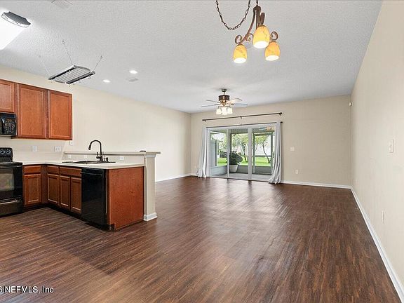 5th image of 9390 GRAND FALLS Drive