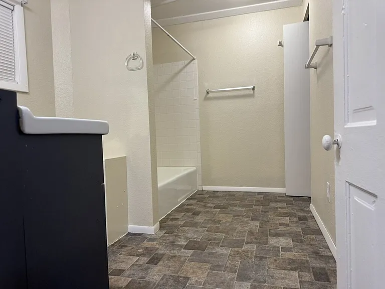 736 Duclo Ave #A — Photo 16