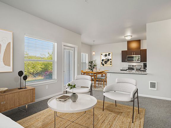 4th image of 4935 Bates St SE #4900-103