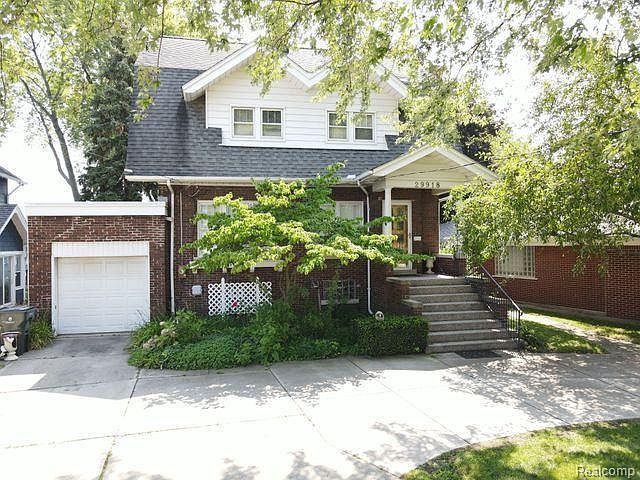 1st image of 29918 Jefferson Ave