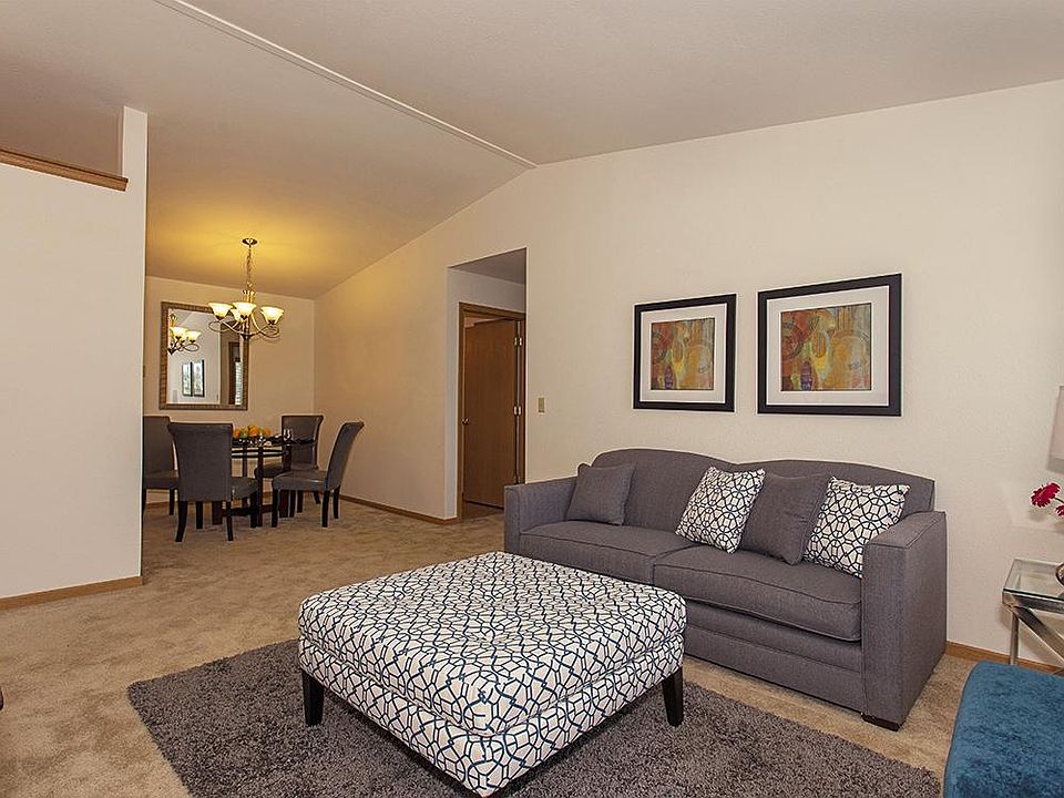 2nd image of 5822 80th St APT 06
