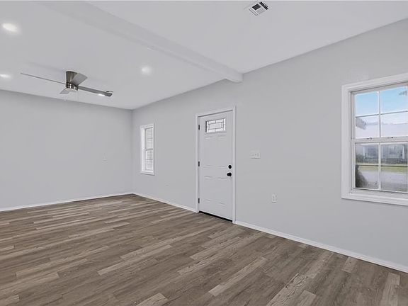 3rd image of 216 N Indiana Ave