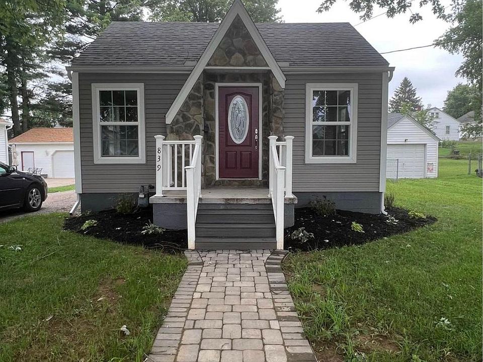 1st image of 839 Echo Ave