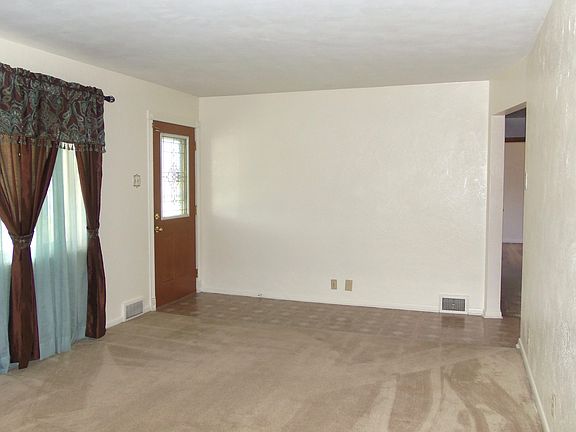 3rd image of 228 N 15th St