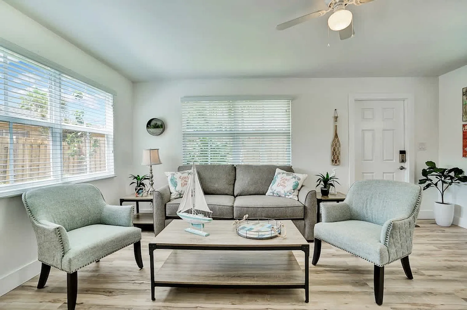 2 bed, 1.0 bath, 796 sqft, $3,508 — Photo 3