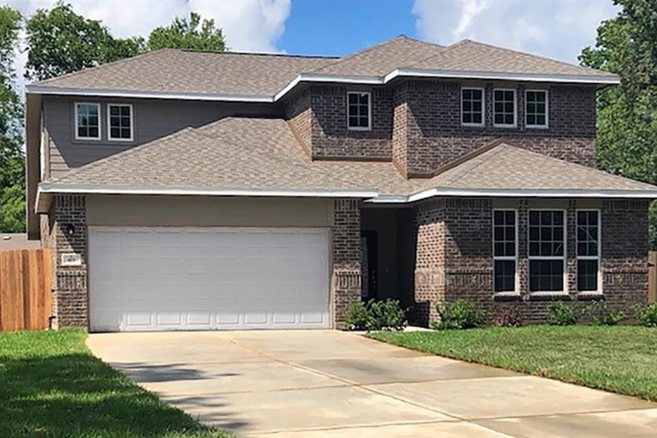 1st image of 411 Salt Wind Ct