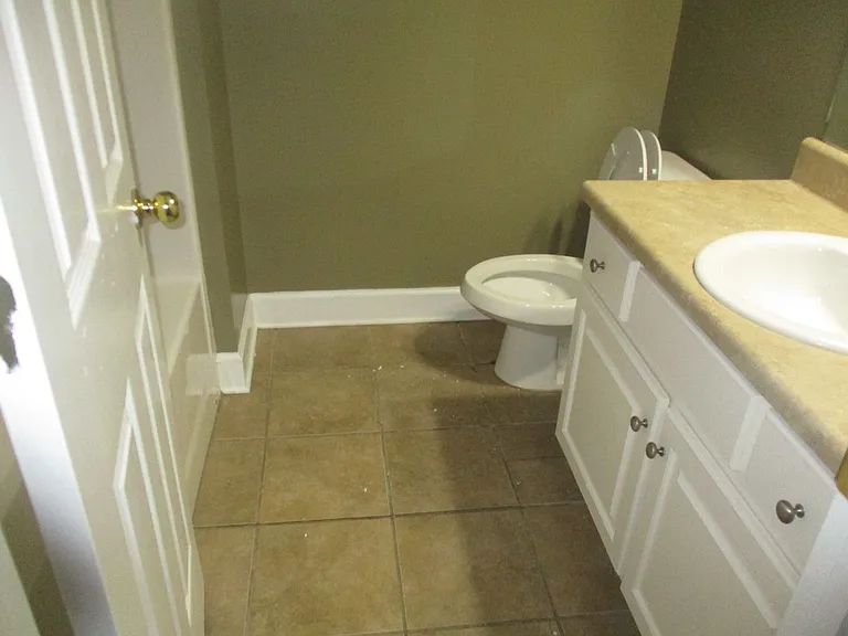 139 Tabatha St — Photo 9