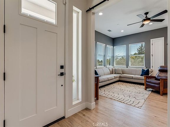 5th image of 1520 Lyle Ln