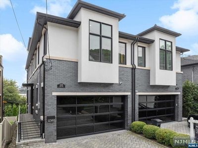 1238 River Rd, Edgewater, NJ, 07020