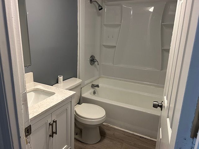1st image of 1722 Coker Ave #13