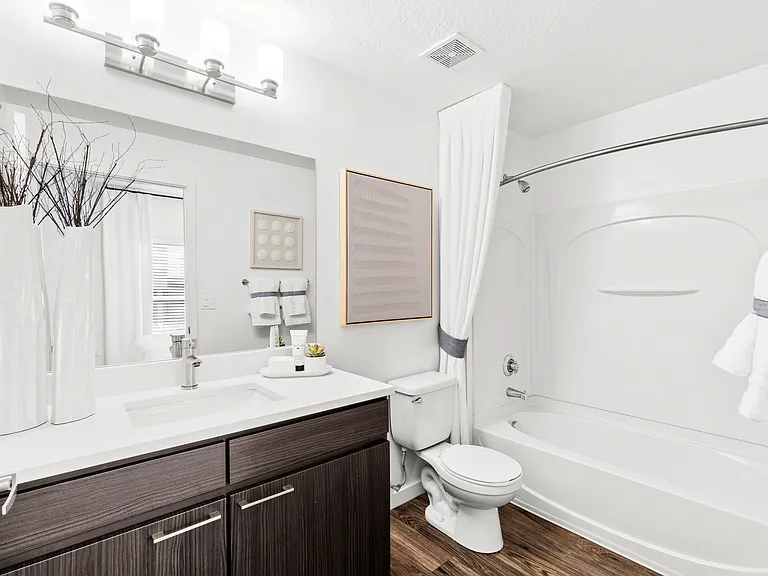 Wilshire Place — Photo 33