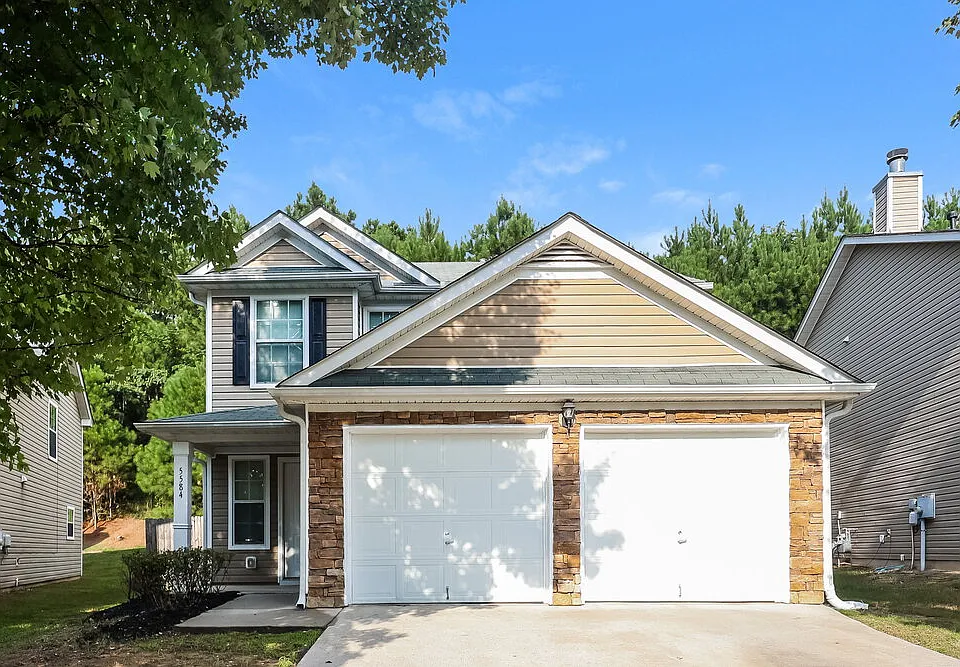 5584 Bluegrass Dr
