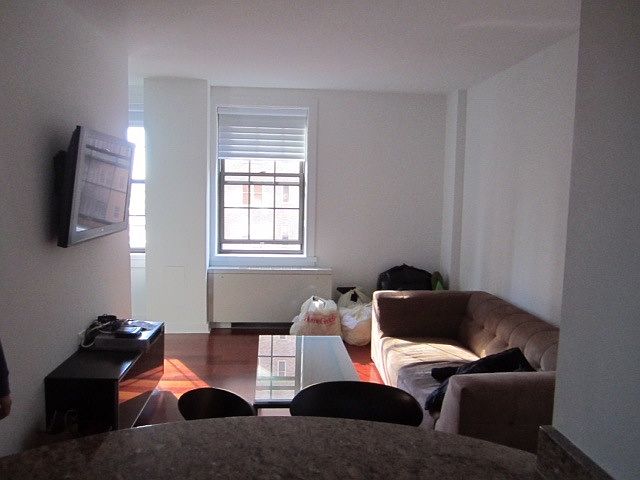 1st image of 225 S 18th St Unit 816