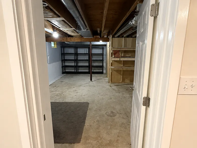 72 Juniper Rdg #A — Photo 46
