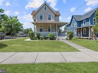 132 Delaware Ave, Riverside, NJ 08075